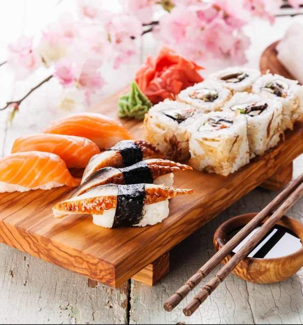 5 Popular East Asian Food Spots to Eat in the Blackstone!