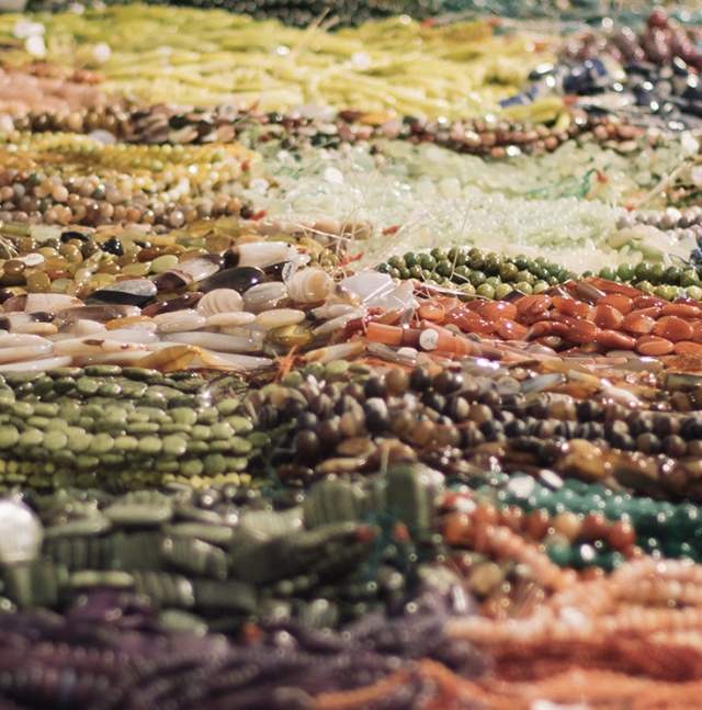 tucson-gem-show-mineral-jewelry-beads