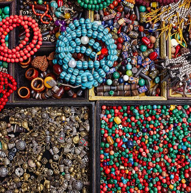 Multi-color Beads and Jewelry Resources