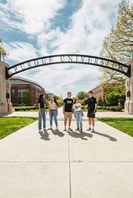 Boiler Beginnings & Big Returns: Your Ultimate Move-In Guide to Purdue University