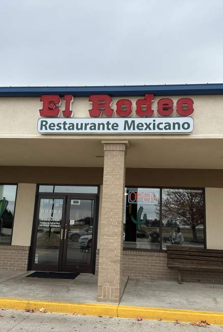 El Rodeo (Frontage Rd.)