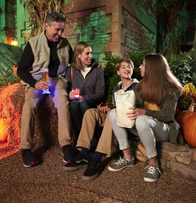Busch Gardens - Howl-O-Scream - Family