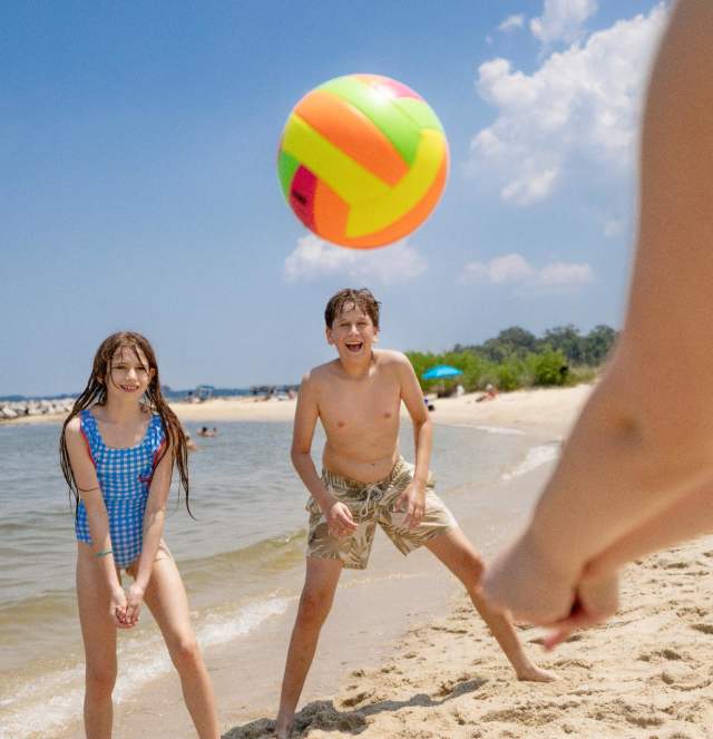 Family at the Yorktown Beach