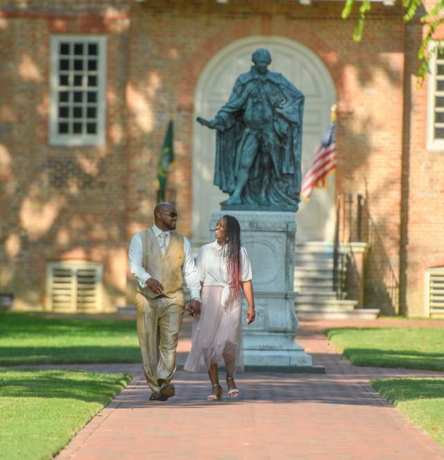 William & Mary Statue