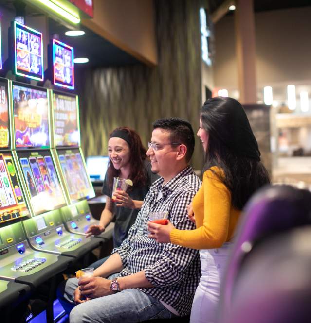 Grand Portage Lodge & Casino features slot machines