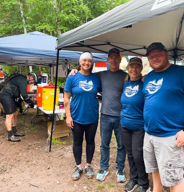 ens of last-minute volunteers were several business owners who jumped in to help, including Sarena Crowley and Clair Nalezny (Cascade Vacation Rentals), Jeff Stoddard (Sawtooth Mountain Clinic) and Chris Homyak (Clearview Retail Partners, LLC)