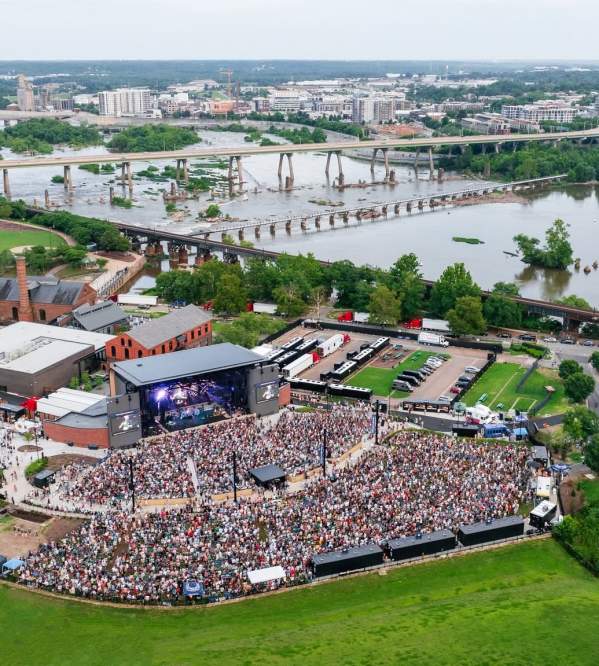 Allianz Amphitheater and Manchester