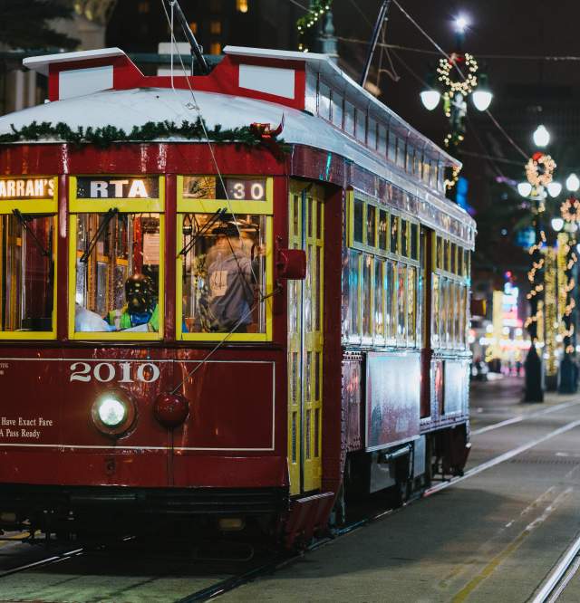 Christmas: Canal Streetcar