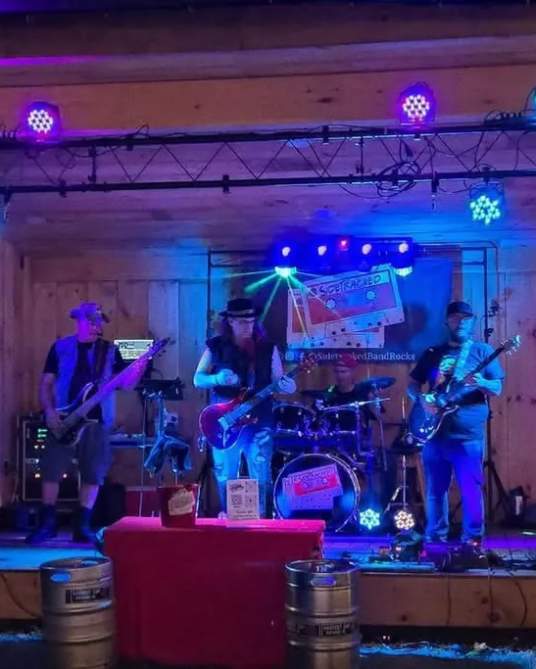 Live Music: Sidetracked