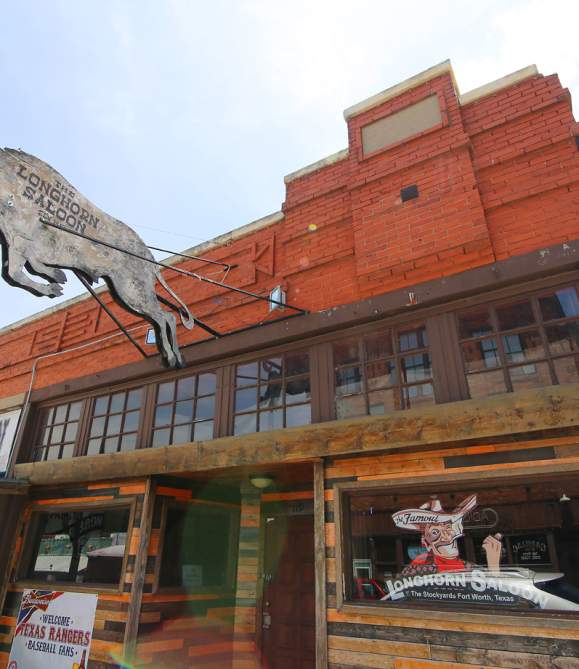 Top 10 Bars in the Fort Worth Stockyards