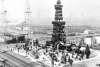 Oil Well X-mas in HB