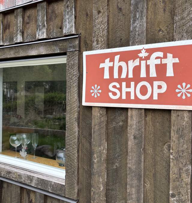 Guide to Thrift & Vintage Shopping on the Sunshine Coast