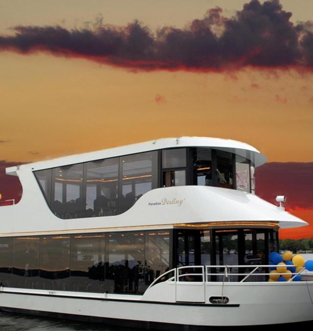 Seanote Cruises of Lake Minnetonka - Bar restaurant in Excelsior, MN