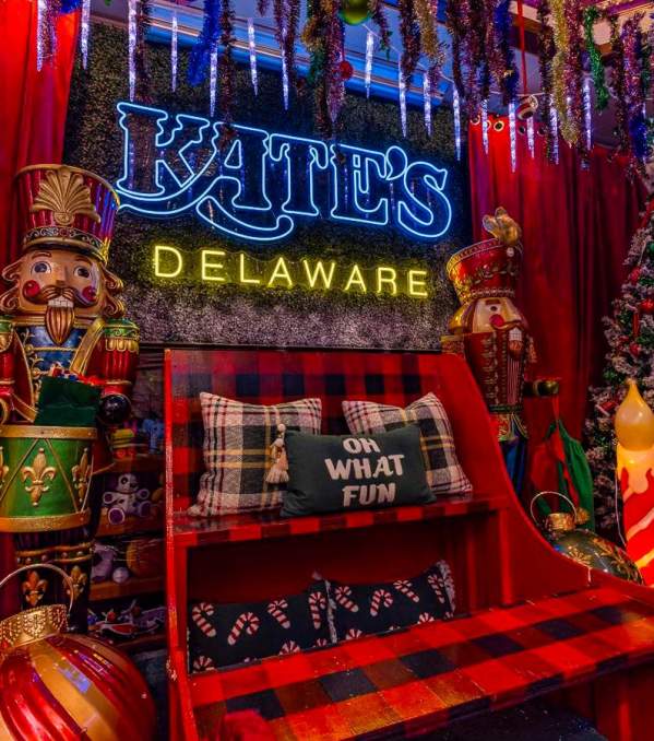 Step In The Sleigh bar This Holiday Season