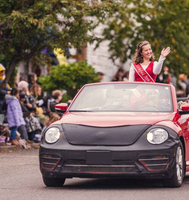 2025 Apple Festival Queen