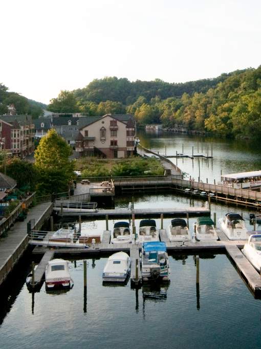 Waterfront Dining Options for Student Groups