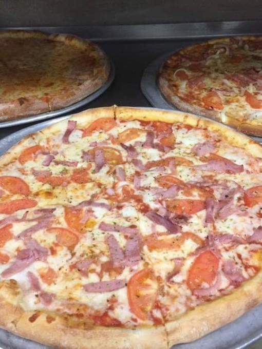 L&B's Pizzeria & Sports Bar