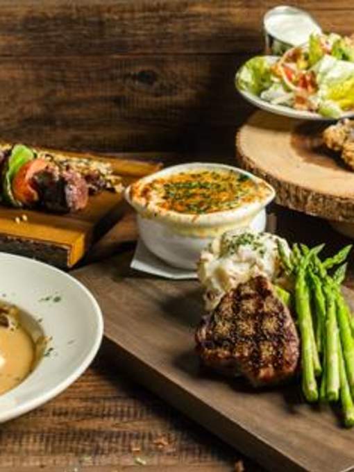The All American Steakhouse & Sports Bar (Manassas)