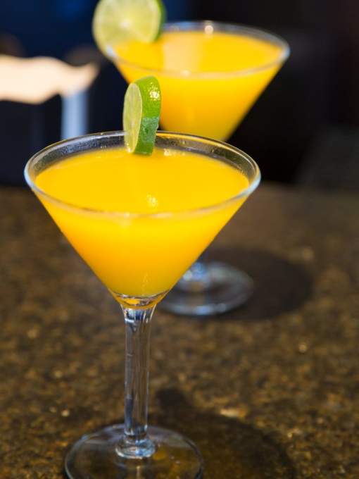 Bar Louie (Woodbridge)