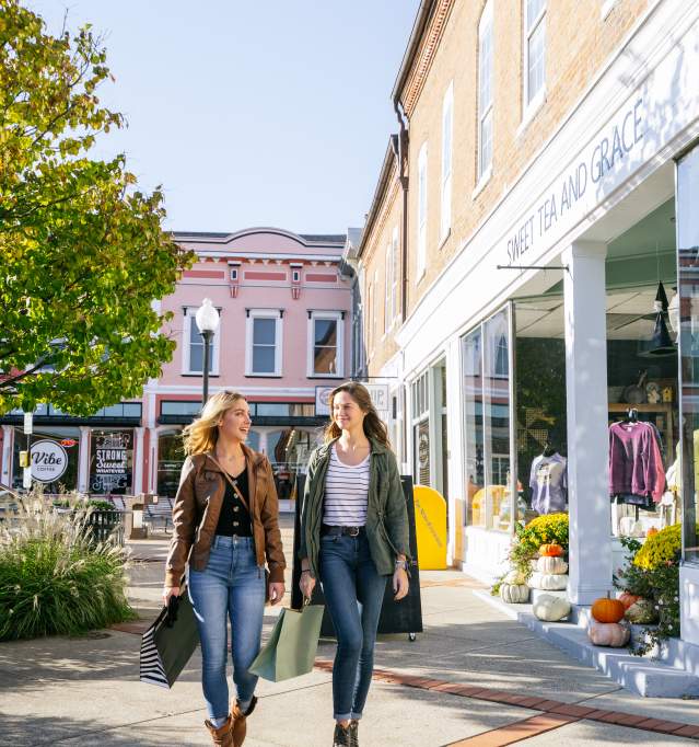 Two women shopping in downtown Elizabethtown