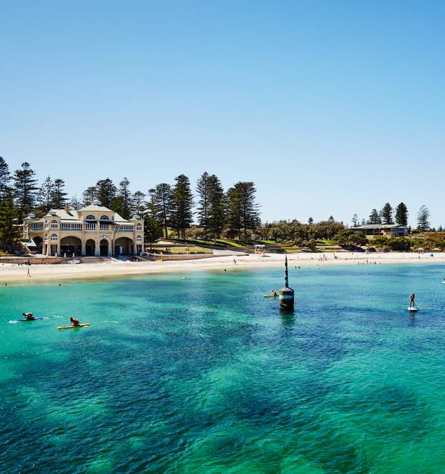 Cottesloe Beach (an accessible beach in Perth)