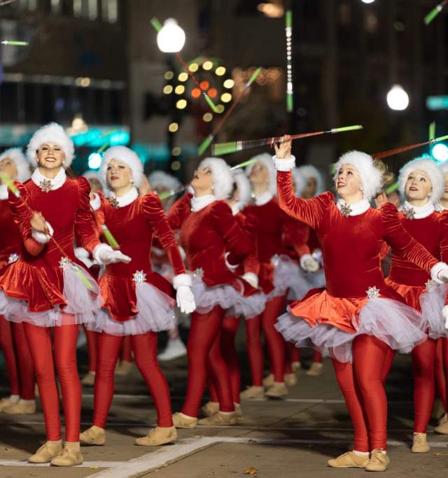 Downtown Oshkosh Holiday Parade