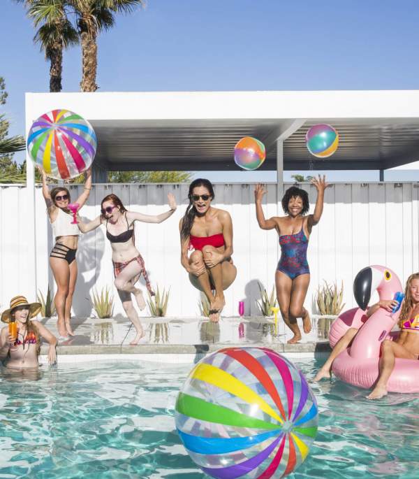 Desert Divas: The Ultimate Girls' Getaway Guide to Palm Springs