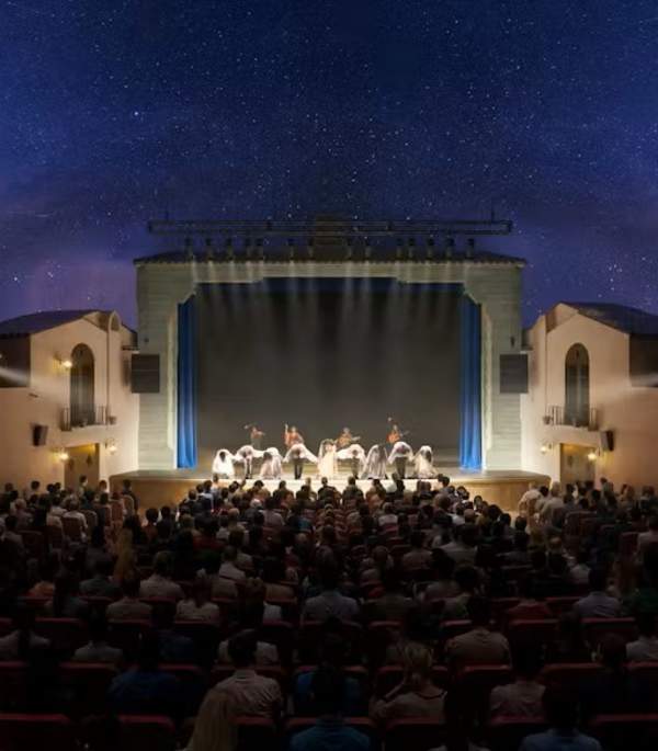 The Plaza Theatre: A Star Returns to the Spotlight