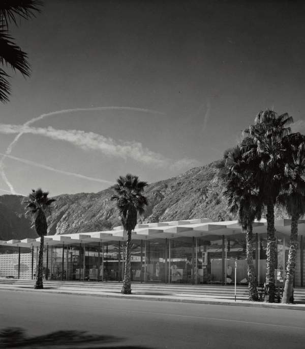 Palm Springs Restaurants in Historic Buildings