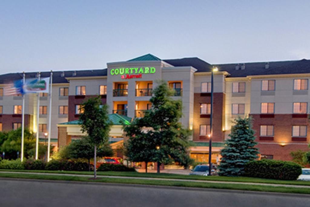Courtyard by Marriott-Madison East_Image 1