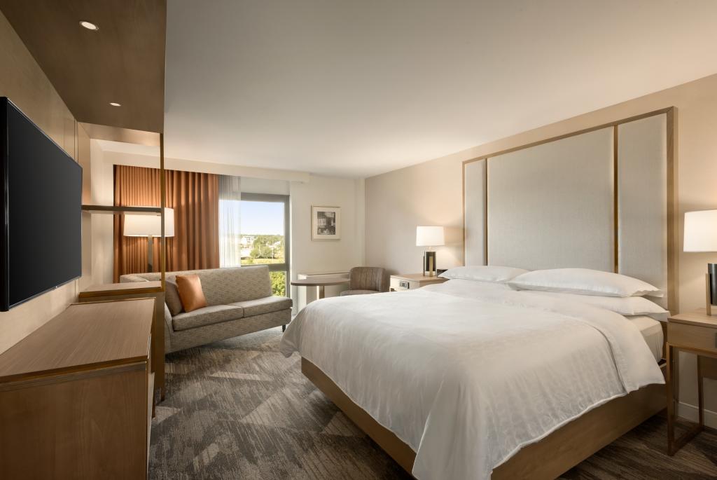 RemodeledKingRoom