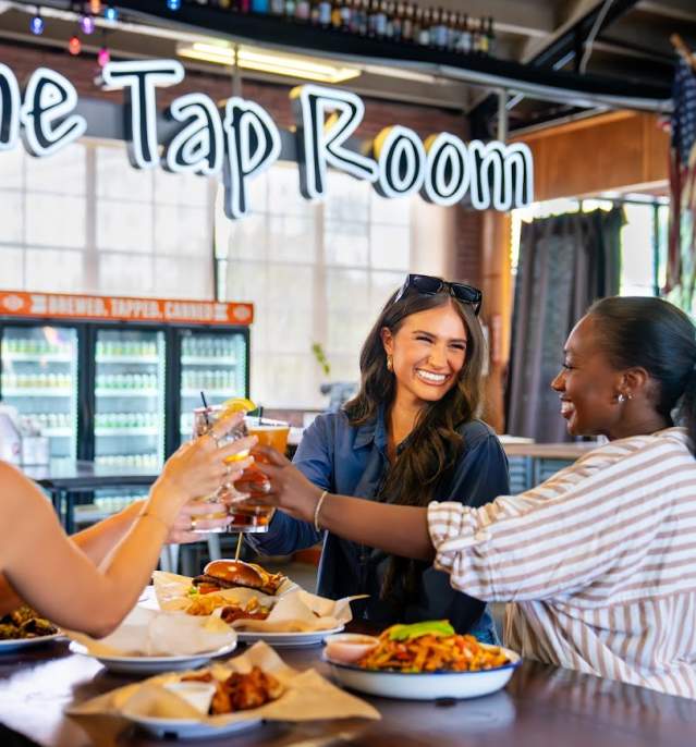 Women Restaurant Food Friends