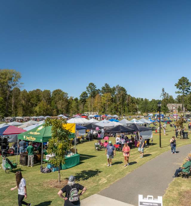 Vendors linedup at Catawba Fest