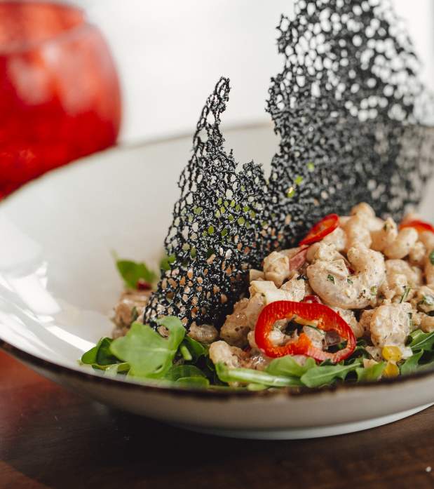 VASO ensalada de camarones tapa dish