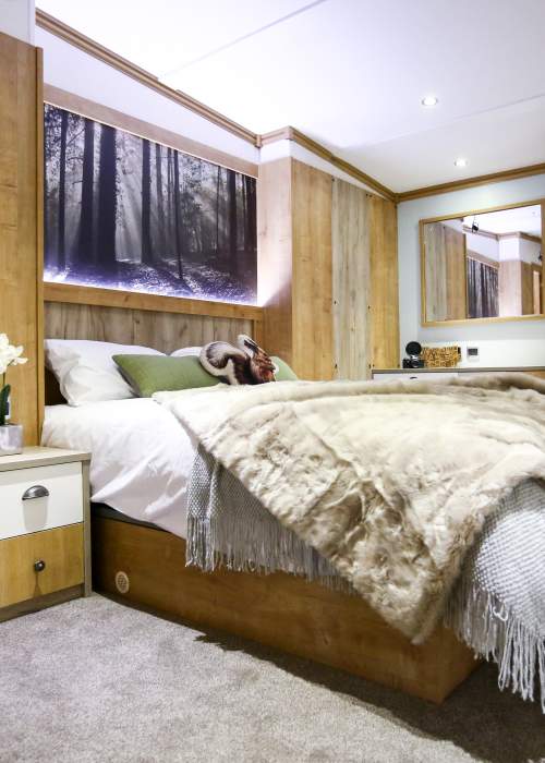 Sandy Balls - Bedroom