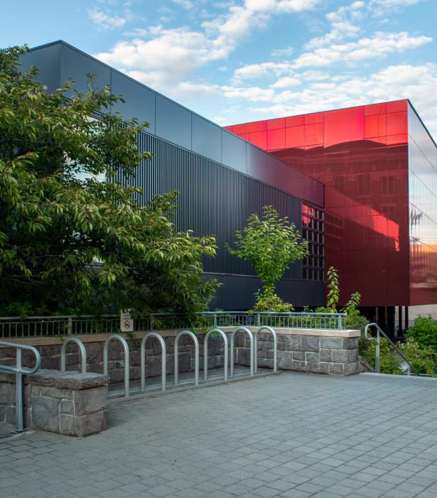 Exterior view of the Jordan Schnitzer Museum of Art