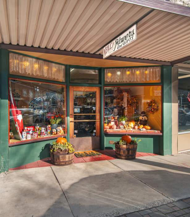 Neills Flowers and Gifts