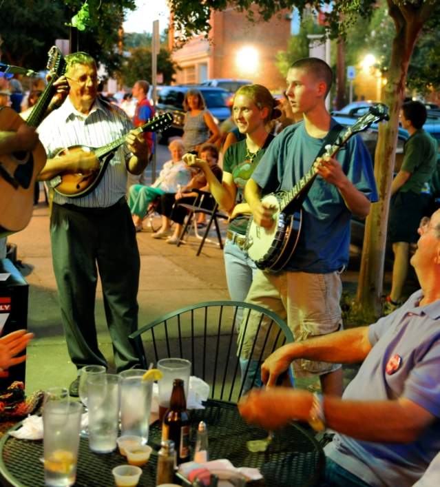 People Music dinner