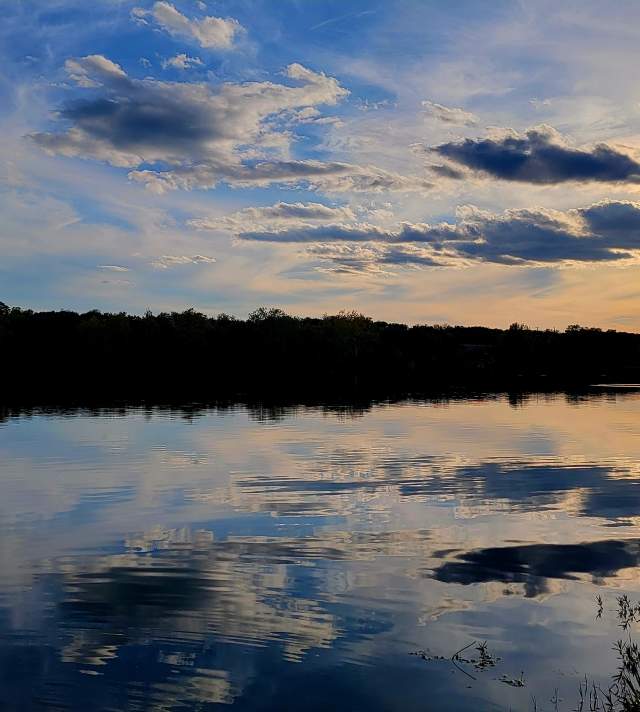 Lakeline Park