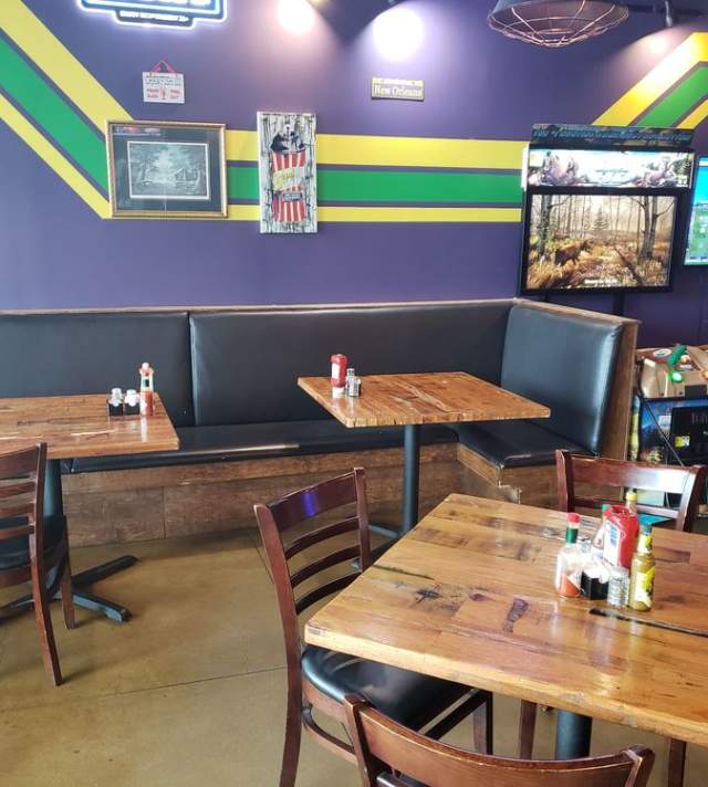 Mouton's Bistro & Bar