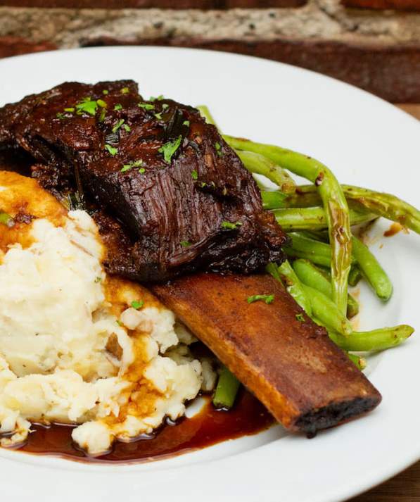 Darryl's Corner Bar & Kitchen