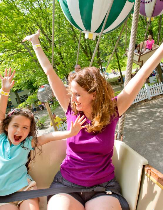 Idlewild balloon ride with mom and daughter