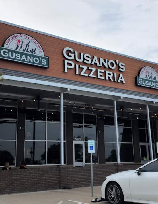 Gusano's Pizza