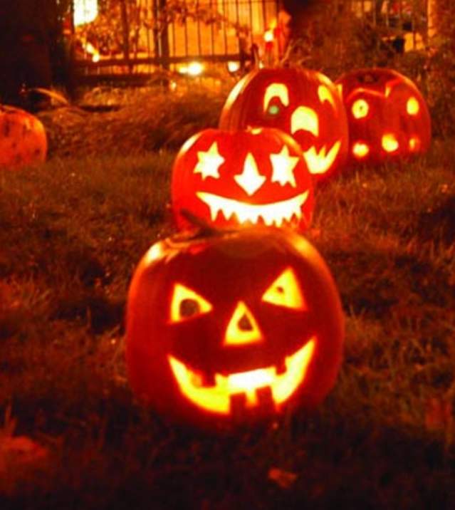 riverhead-halloween-fest lighted pumpkins