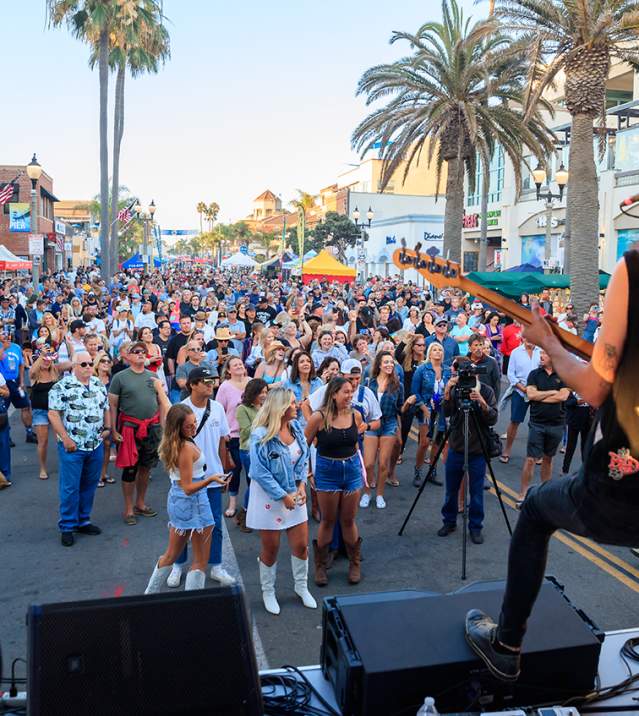 Community Events in Huntington Beach - Concert in Downtown Huntington Beach