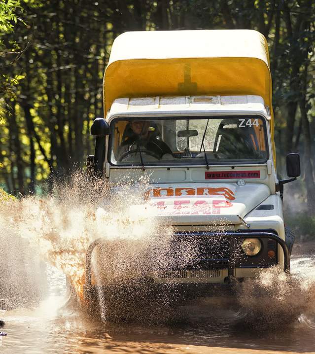 Blindfold Land Rover driving at Todds Leap.