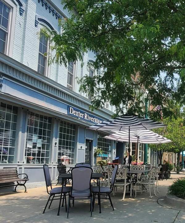 Dexter Riverview Cafe