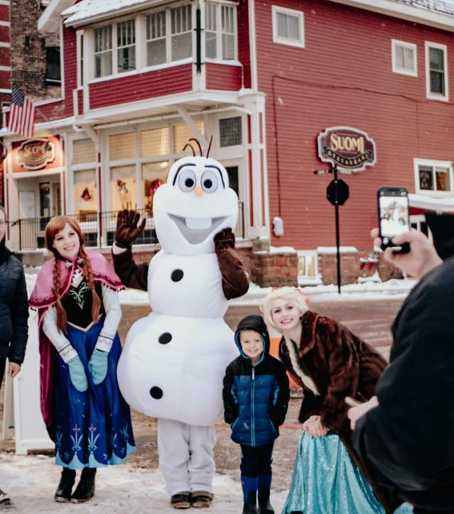 Christmas Event with Frozen Characters in Downtown Houghton