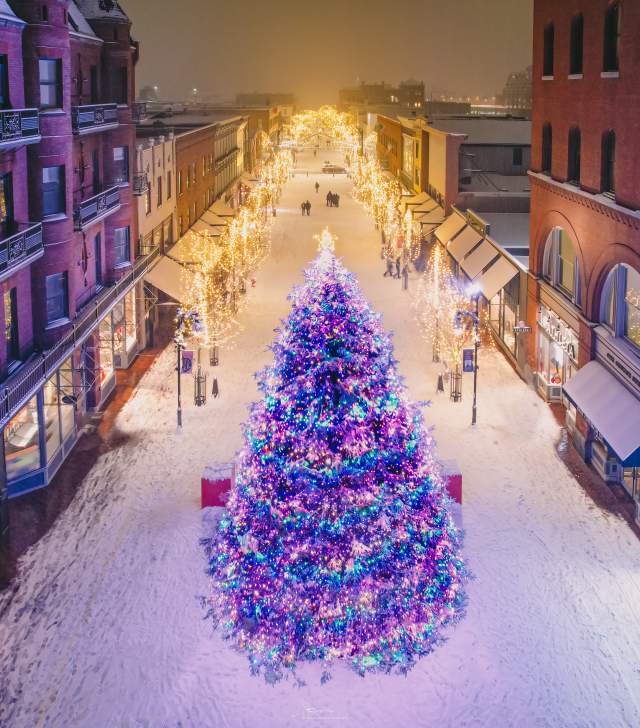 Christmas tree lights on Church Street