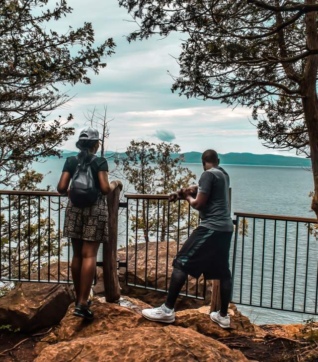 Rock-Point-Hiking